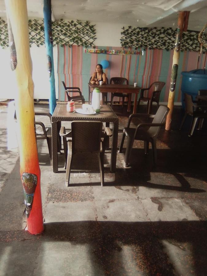 Hotel Hostel Arrecife Baru 2*